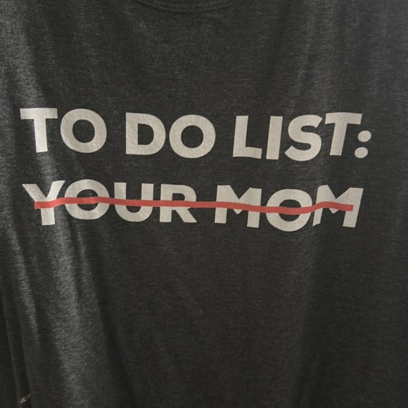 Men’s funny tank. “To do list- your mom” 2XL. UEC. - Picture 3 of 4